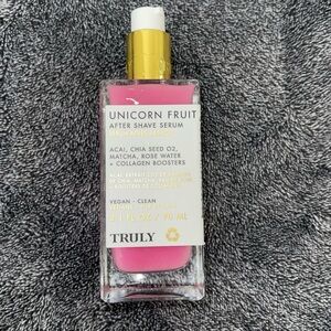 Truly beauty Unicorn Fruit After Shave Serum